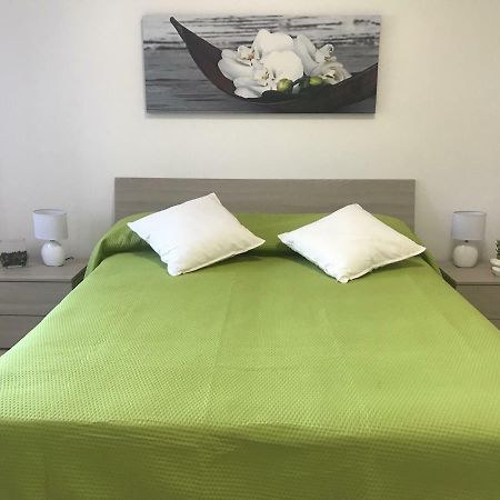 Baia Taormina Apartment Giardini Naxos Ngoại thất bức ảnh