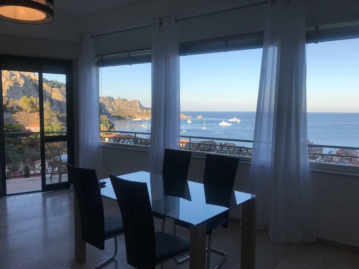Baia Taormina Apartment Giardini Naxos Ngoại thất bức ảnh
