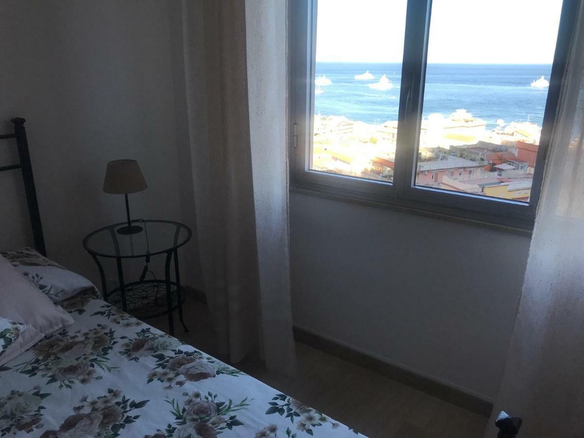 Baia Taormina Apartment Giardini Naxos Ngoại thất bức ảnh